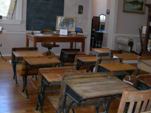 ksmuseumschoolroom